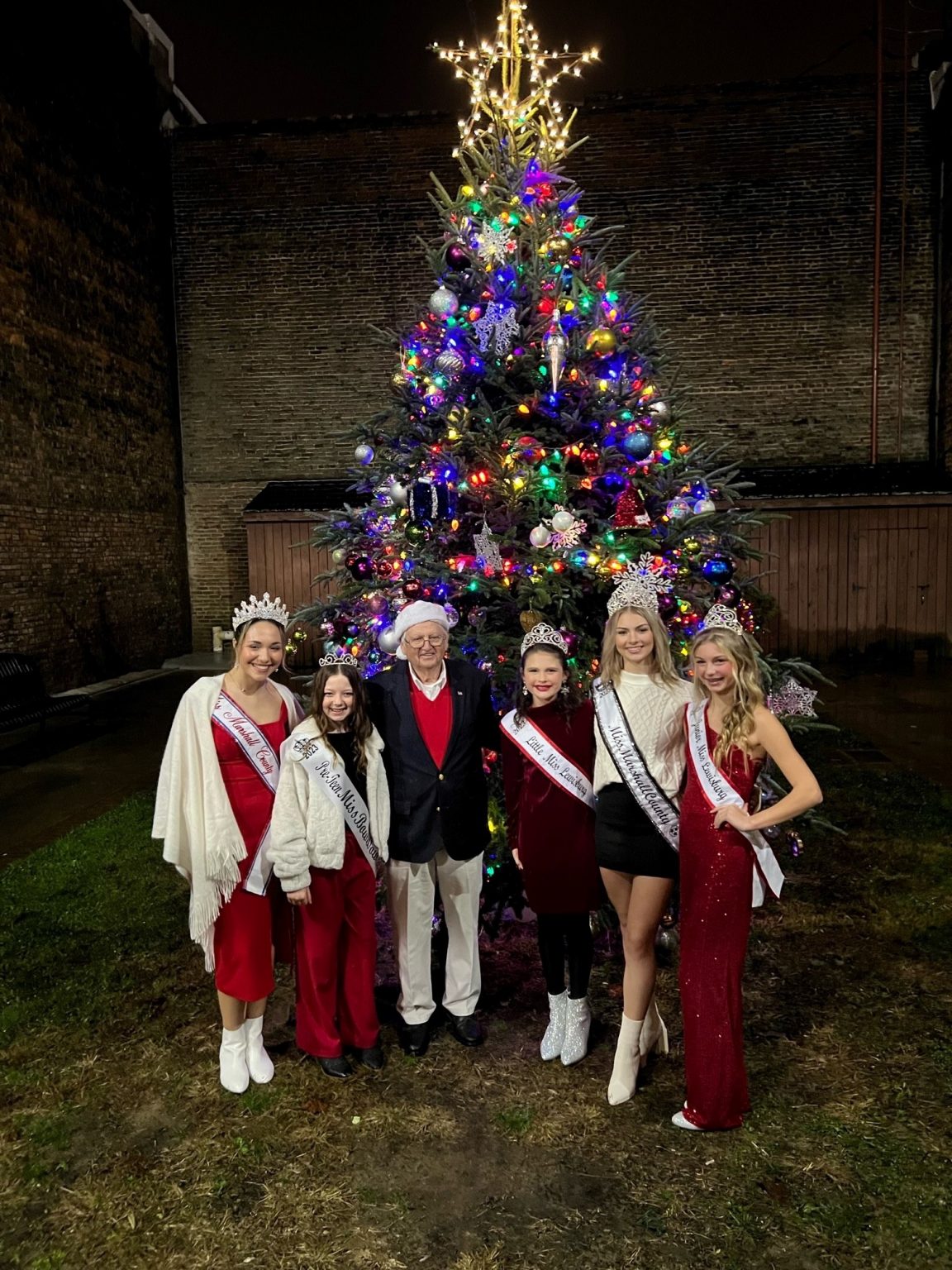 Christmas in Lewisburg The Marshall County Post